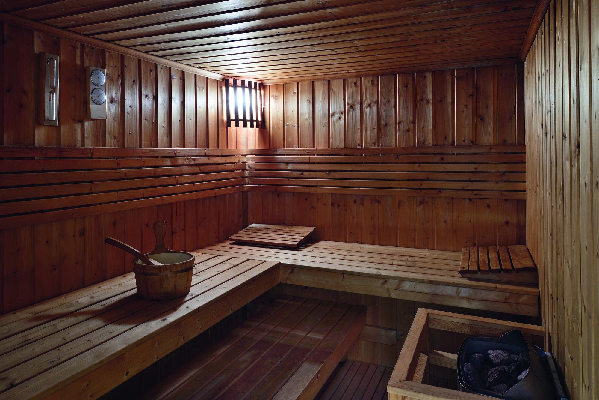 فندق موڤنبيك سيتي ستار جدة المظهر الخارجي الصورة A Finnish sauna