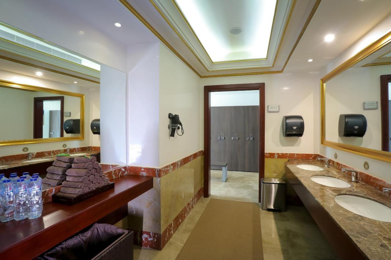 فندق موڤنبيك سيتي ستار جدة المظهر الخارجي الصورة A public restroom in a hotel