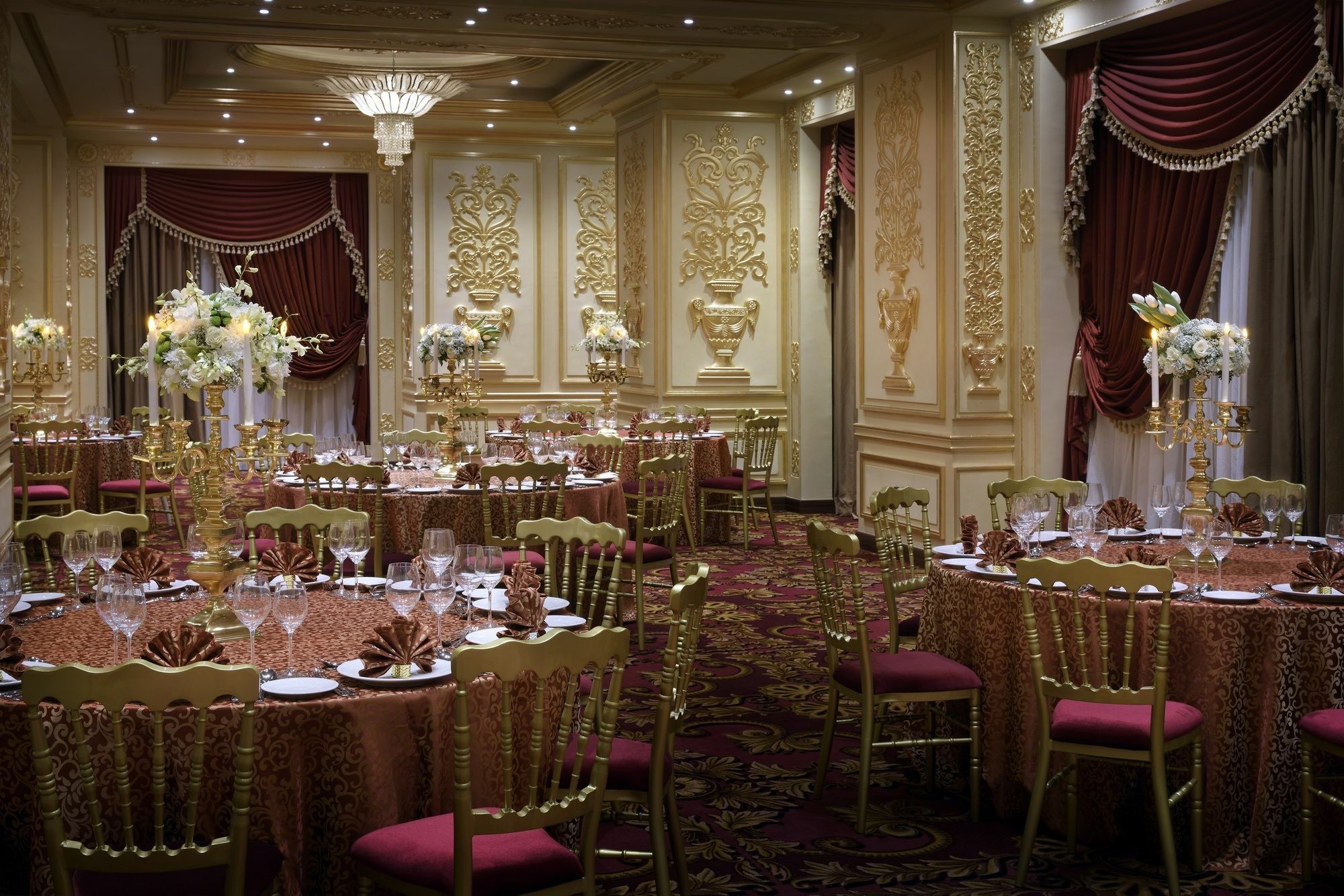 فندق موڤنبيك سيتي ستار جدة المظهر الخارجي الصورة The ballroom at the Ritz-Carlton, Tysons Corner